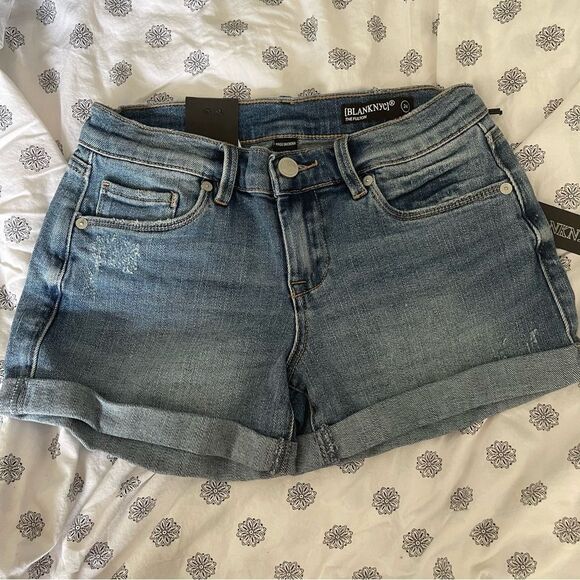 NWT Blank NYC Fulton Roll Up short size 24 - Picture 2 of 10